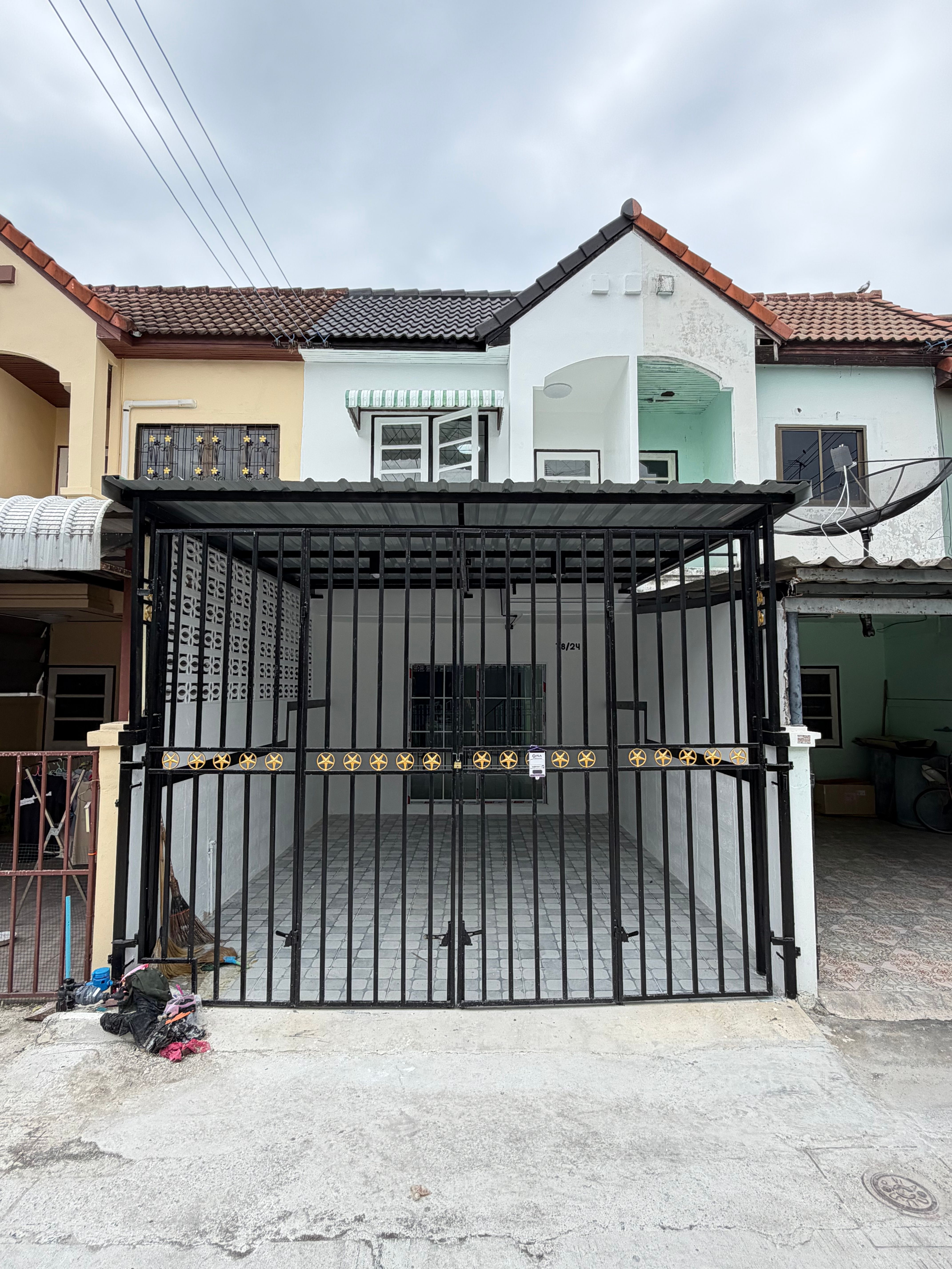 บ้านทาวน์โฮมสองชั้น ราคาดีในโซนบ้านบึง บ้านทาวน์โฮมสองชั้น ราคาดีในโซนบ้านบึง